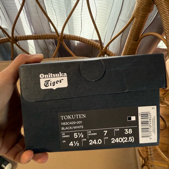 Onitsuka Tiger by Asics Black and White Sneakers Classic Design - Picture 5 of 5